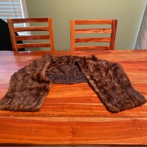 Evans Chicago Fur~Dark brown~Over the Shoulder~Shaw~One Size~Rap
